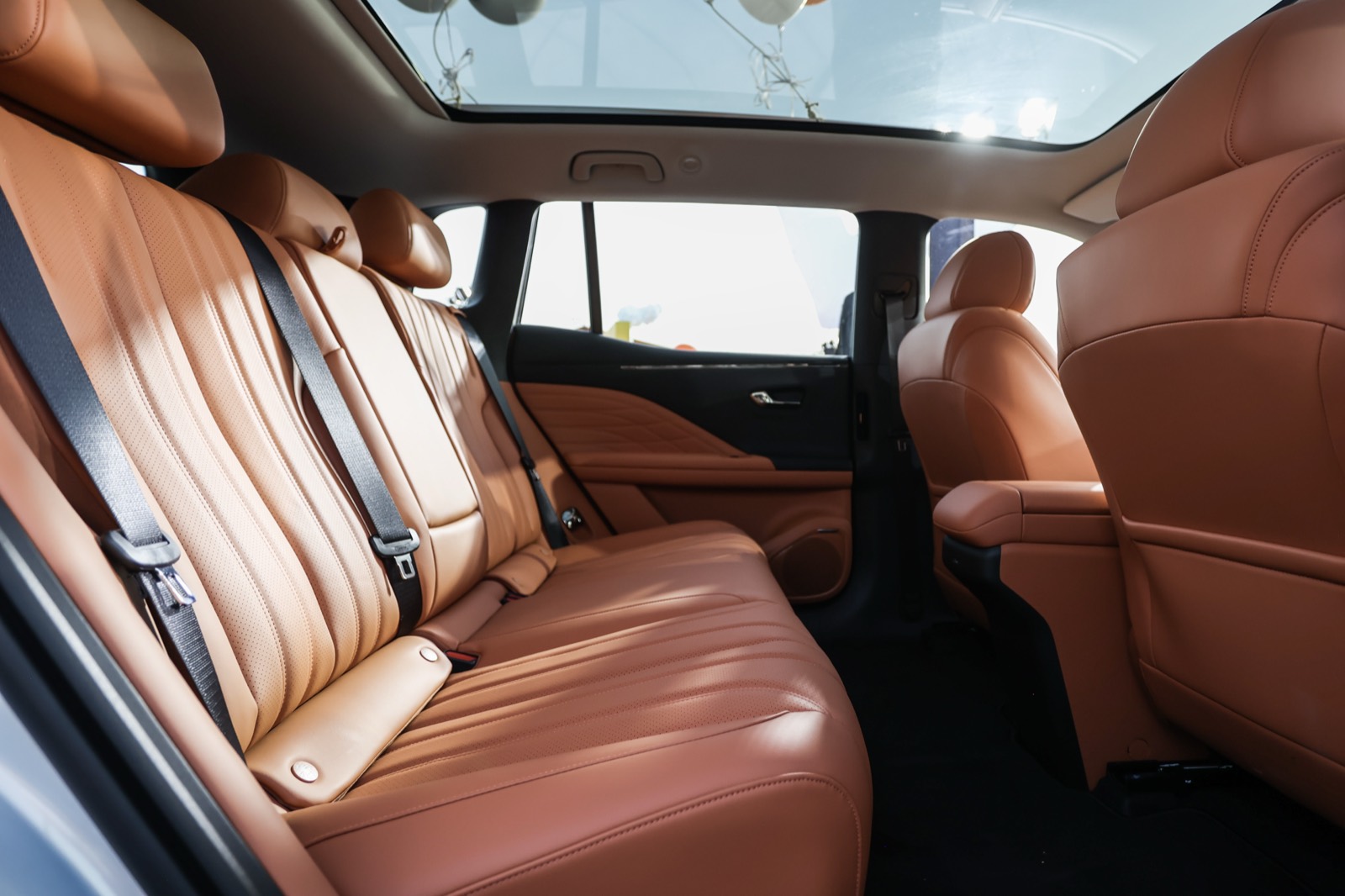 GAC AION V — Flat-floor space