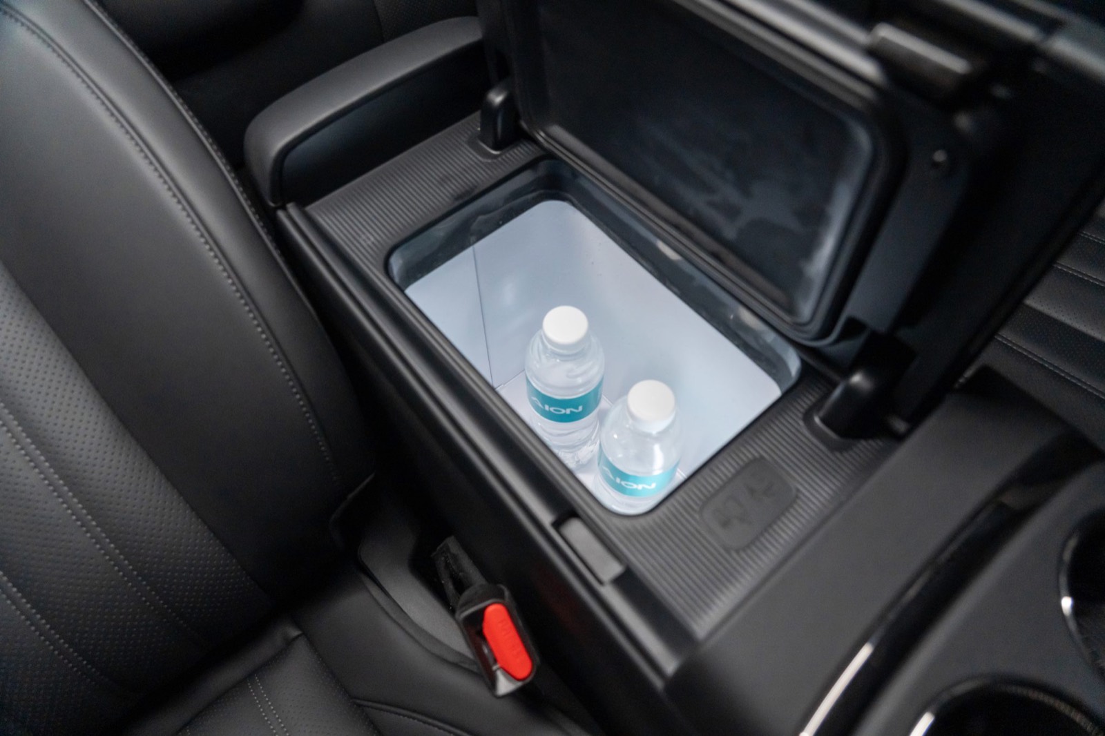 GAC AION V interior