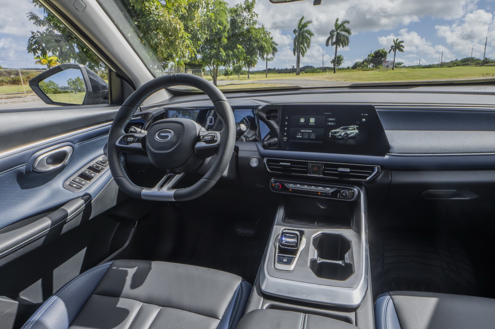 GAC GS3 Emzoom — 14.6" touchscreen cockpit